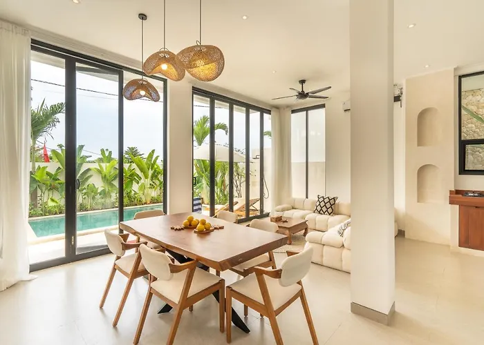 Modern 3 Bedroom In The Heart Of Canggu (Bali)