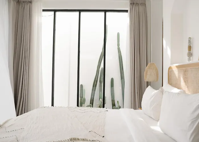 Modern 3 Bedroom In The Heart Of